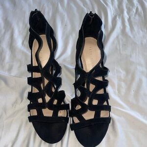 Kelly and Katie Sandal